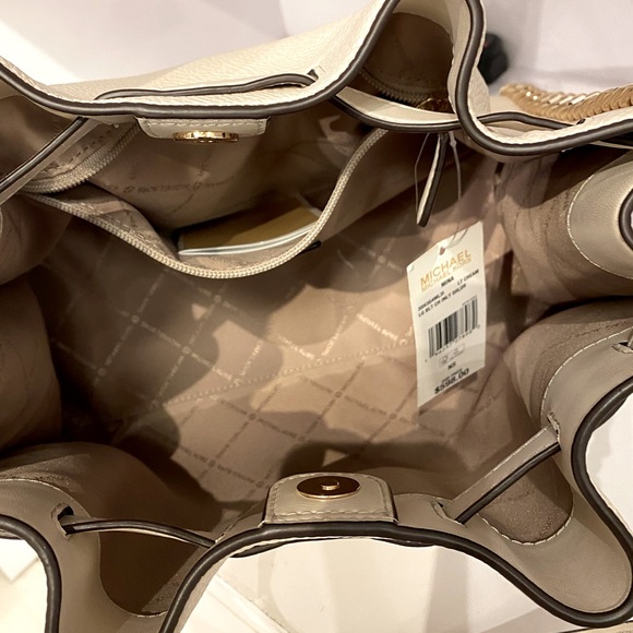 Michael Kors Mina Large Chain Shoulder Bag Tote Light Cream - Picture 8 of 11